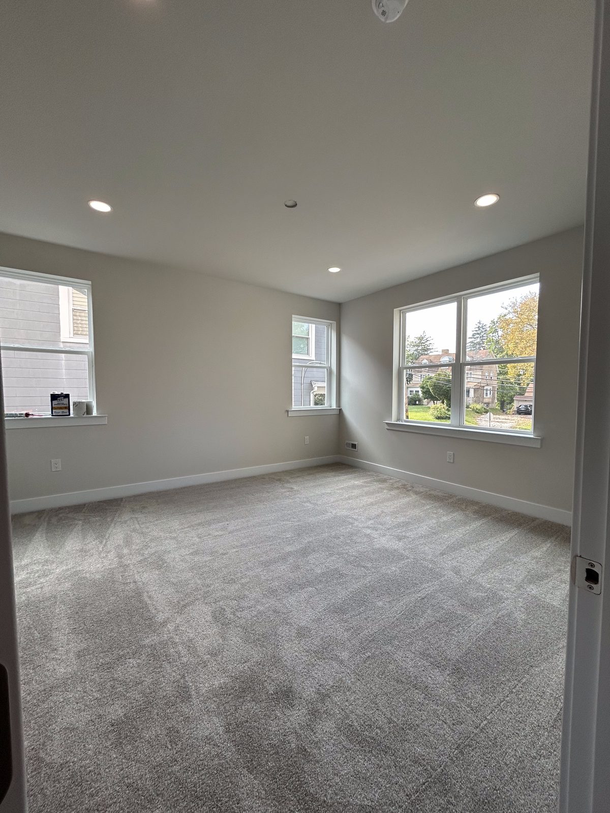 Model 2 upstairs bedroom, unfurnished, two windows